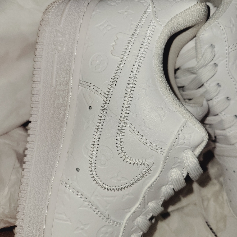 Sneakers - Picture 10 of 14